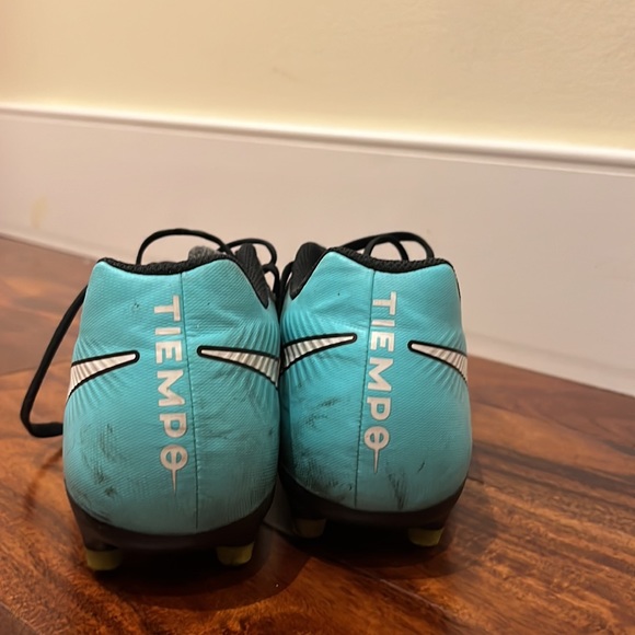 Nike tempo soccer cleats - Picture 5 of 5